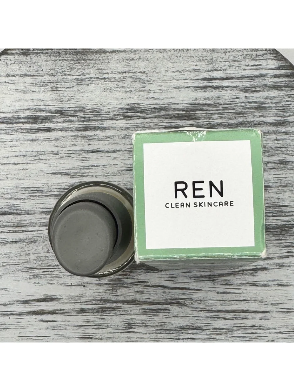 REN Evercalm Redness Relief Serum Full Size 1.02 fl oz/30ml RARE Brand New